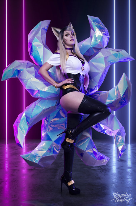 Kinpatsu Cosplay sex actress photos