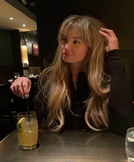 CyberAlina sexy pornstar photo
