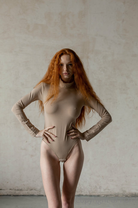 Myfoxyland sexy pornstar image