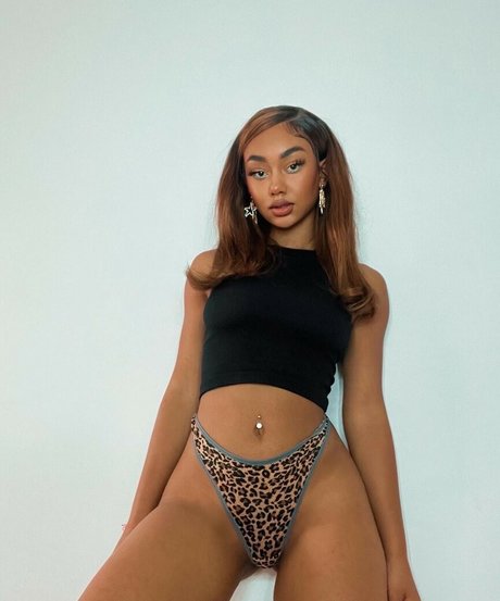 llleasy pornstar naked archive