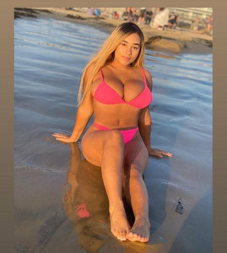 Thebae Breanna high quality model photo