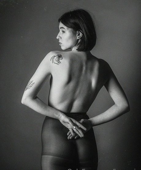 kerrasin adult star img