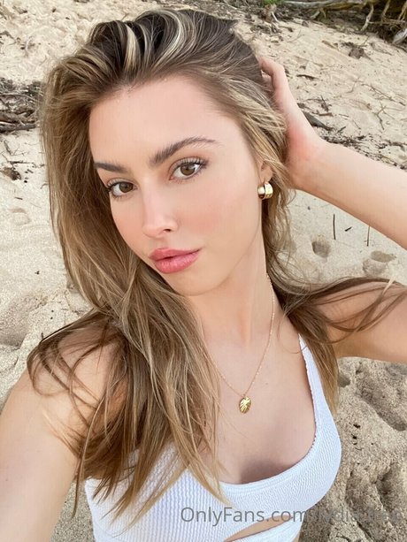 lydia free pornstar exclusive photo