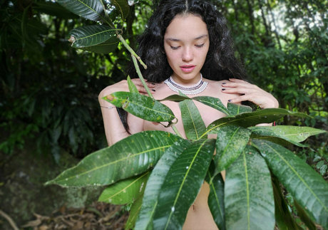 MakyMakys model exclusive photo