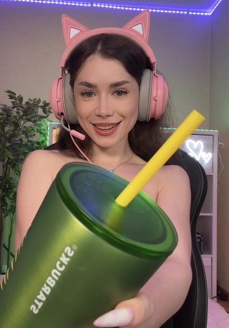 laureljeune pornstar art img