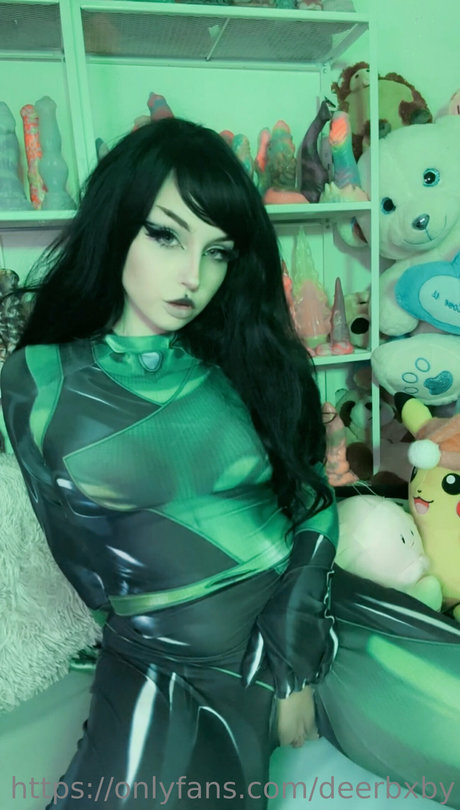 Deerbxby nude model gallery