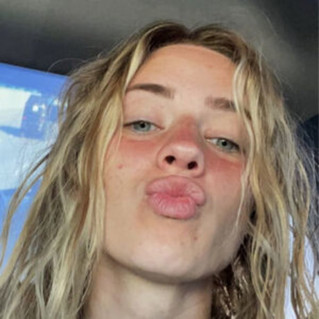 Kayharm1 model perfect pics