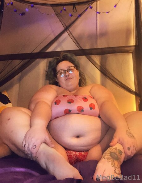 megbebad art model image