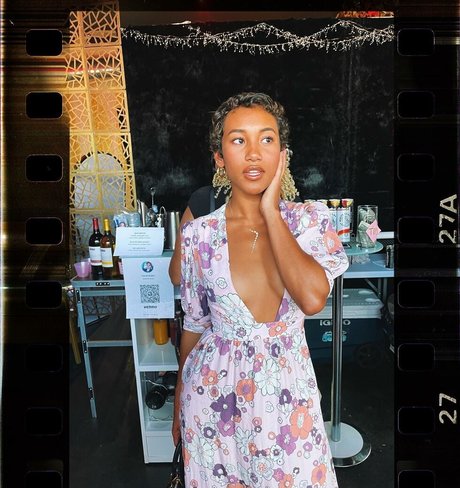 Sydney Park model nudes img