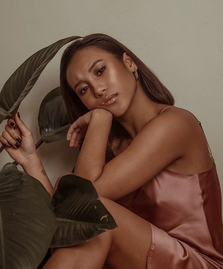 Sydney Park beautiful model pics