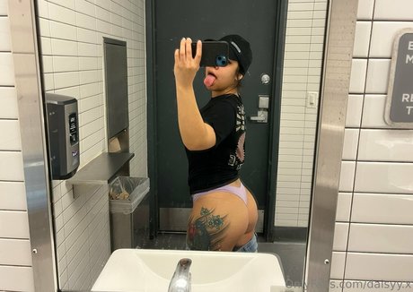 curvy cougar onlyfans hot xxx photo