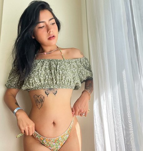Ximenarojas p model naked gallery