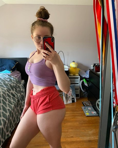 Alyssa Cleversey pornstar picture