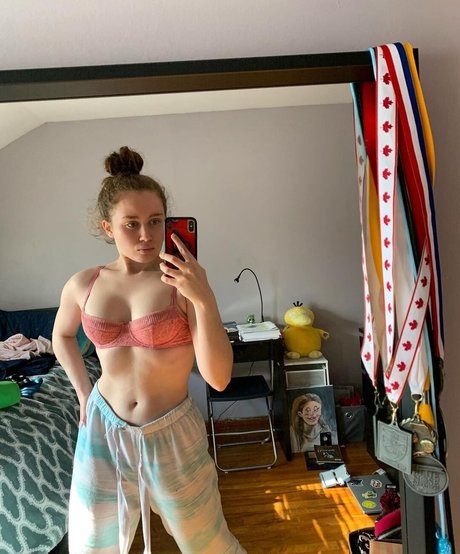 Alyssa Cleversey nude actress picture