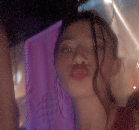 Milagros Seghi star pretty pics