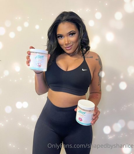 shapedbyshanice pornstar naked photo