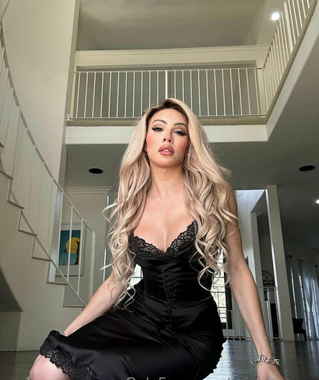 pretty onlyfans art naked photos