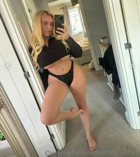 Emily jones model nude galleries