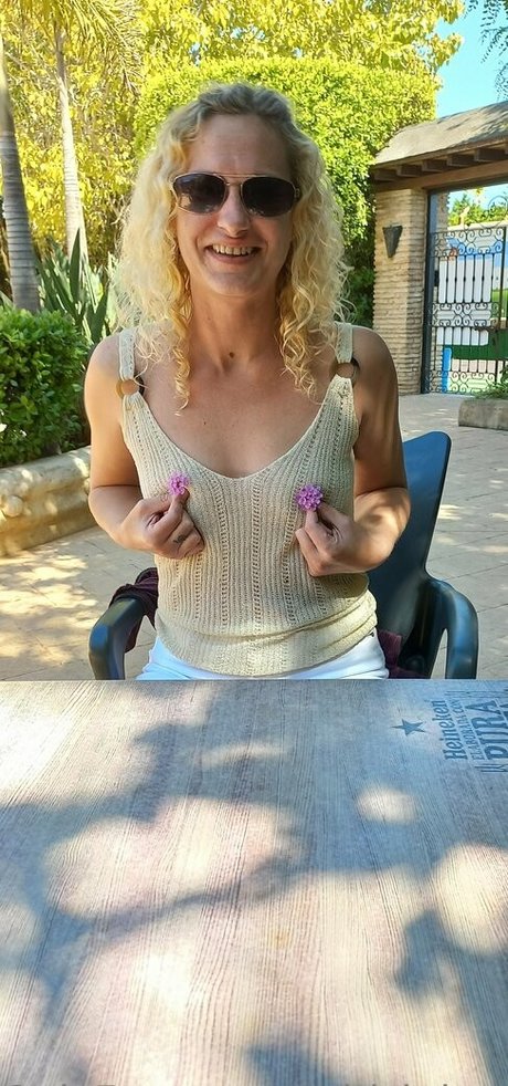 british braless hotwifex naked pornstar photo