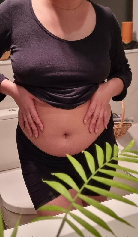 lil cakebaby nice actress picture