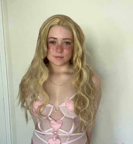 aurorabrookefree pornstar erotic photos