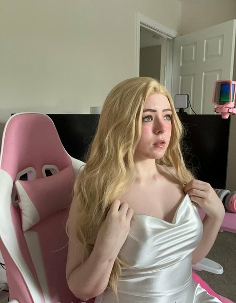 aurorabrookefree hd pornstar image