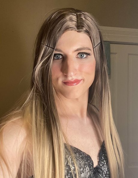 blonde cumshot onlyfans hd images