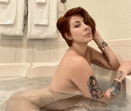danyventurini adult actress image