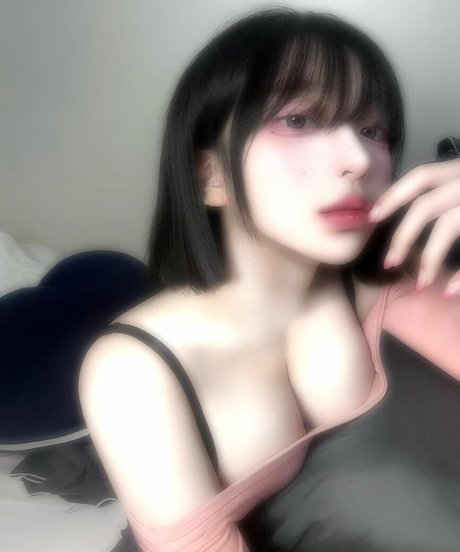 latulip 0 star nude image