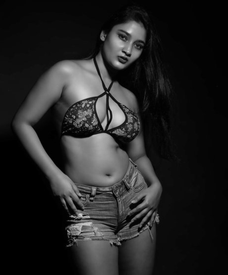 Tanyasinha Lovers nude model img