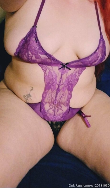 foxycarly nude model photo