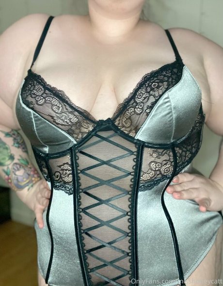 misshoneycatt nice pornstar galleries
