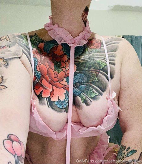 trashpanda4lyfeyo erotic star archive