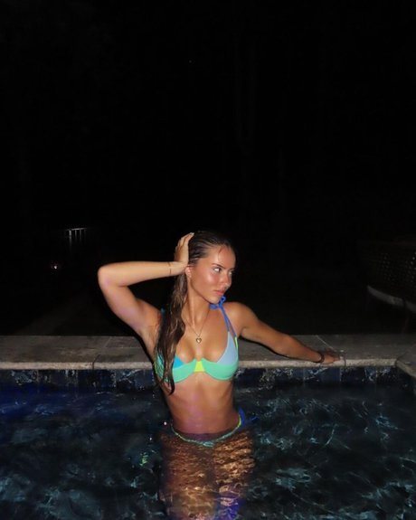 Julia Ernst nudes star photos
