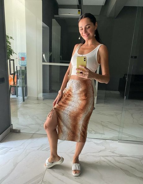 yladoyla pretty pornstar galleries