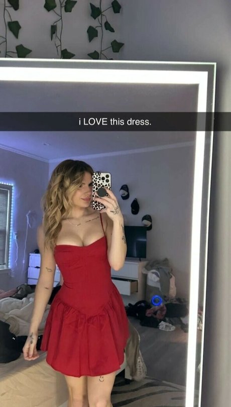 Baileyspinn high quality pornstar pic