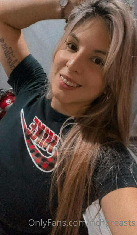 richbreasts model pornographic photo