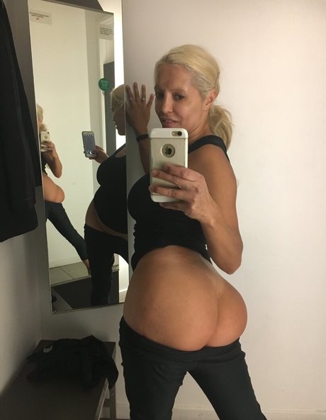 francescalexxx exclusive pornstar gallery