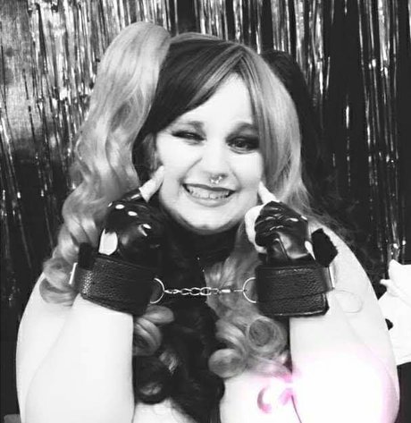 The Curvy Geek star xxx photo