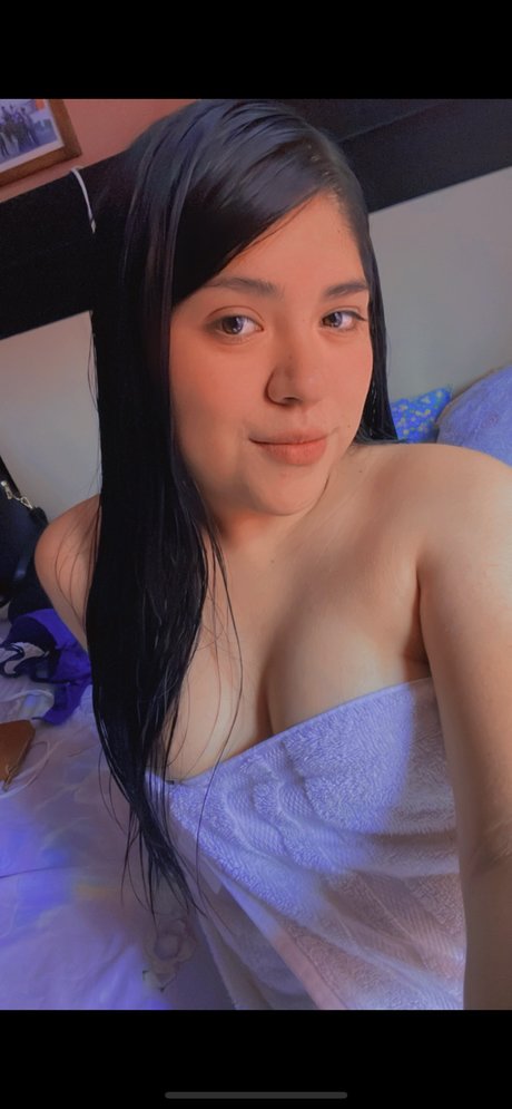 Diana Beltran star naked photo
