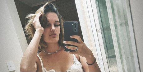 Madam Divine nice model gallery