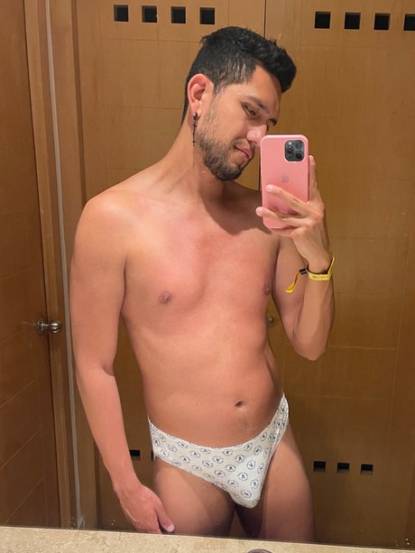 Carlos V zquez model beautiful gallery