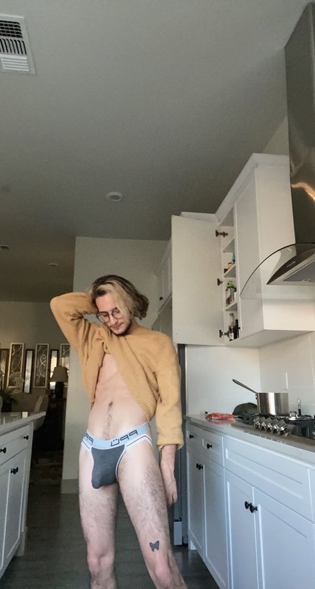 Davis Rose naked model picture