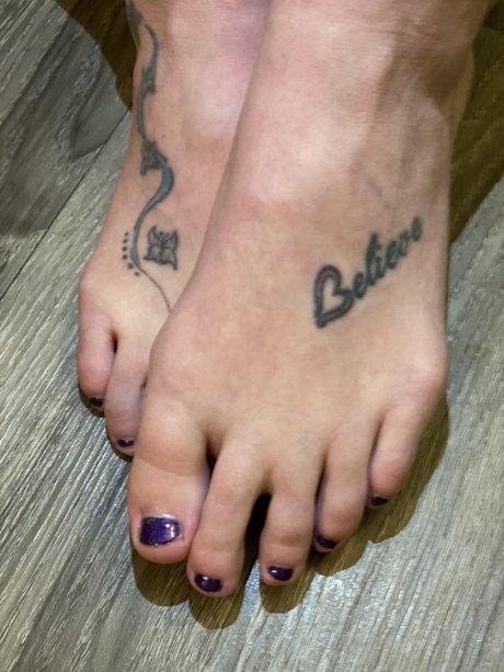 Kay s Cute Feet model pornographic img