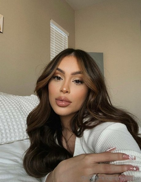 Rayleen Vega pretty star img