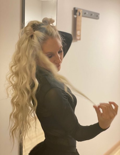 prone bone onlyfans hot nude image