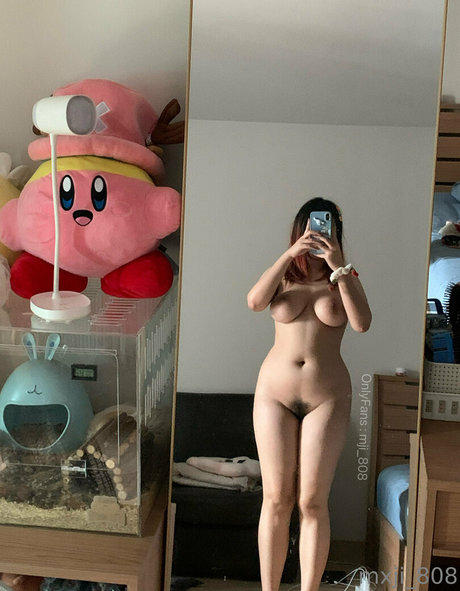 Mxji zz erotic star photo