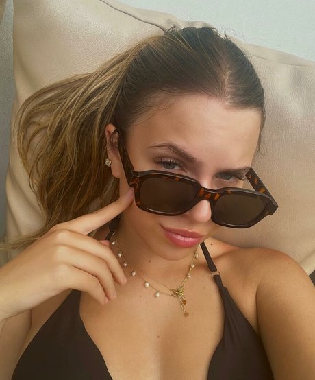 sabrinasedlatschek model sexy img