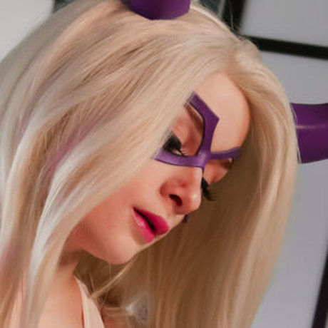 Sammyscosplay model xxx gallery