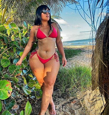 Franche Tamil erotic actress picture